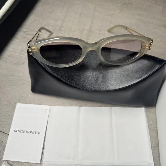 Gentle Monster Creamy Clear Sunglasses Gold Detail Trendy - Picture 8 of 13